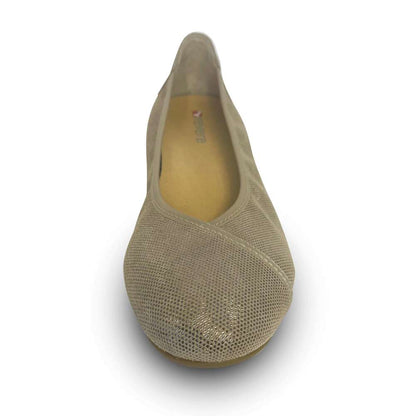 Nairobi Ballet - Champagne Angle