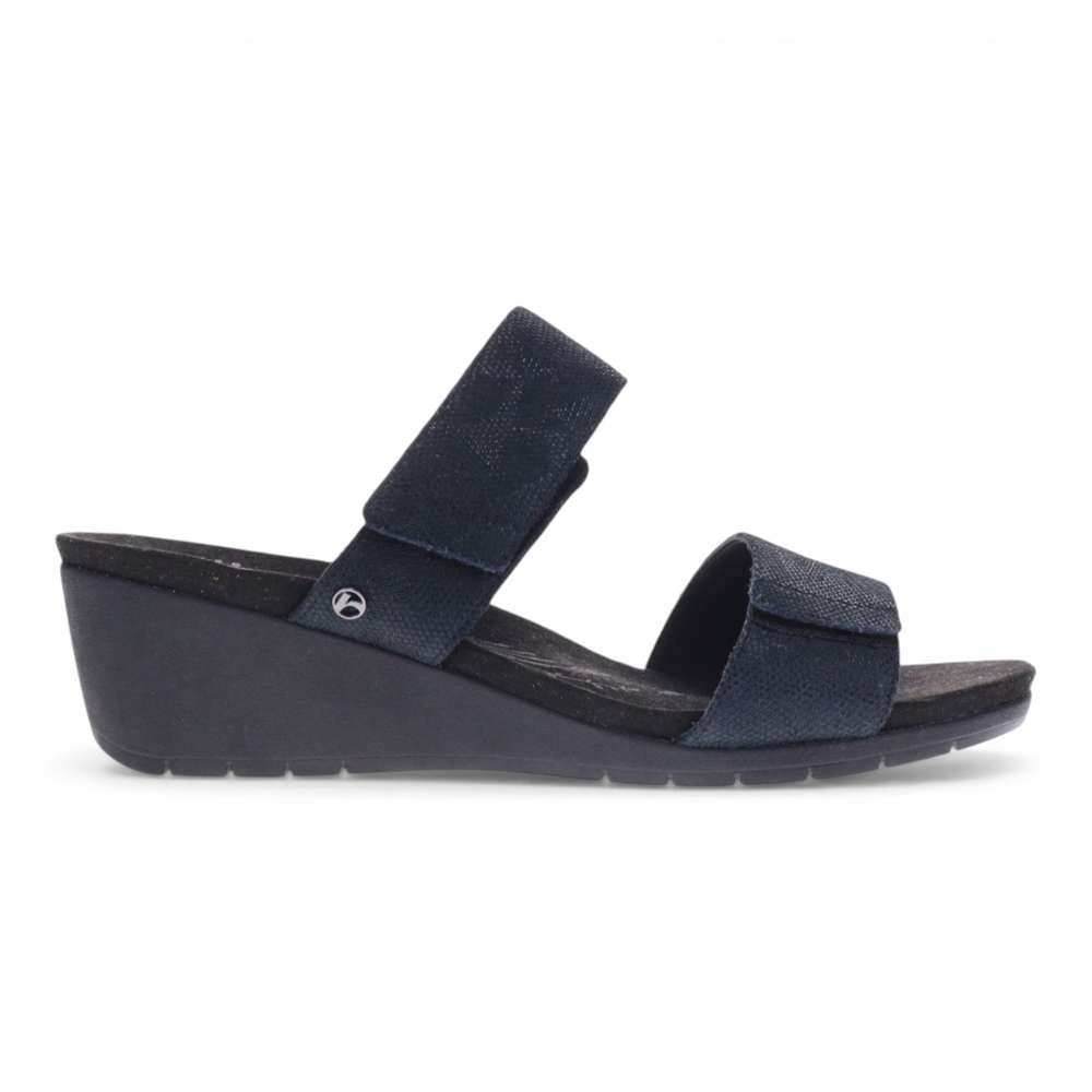 Sorrento Wedge - Black Angle